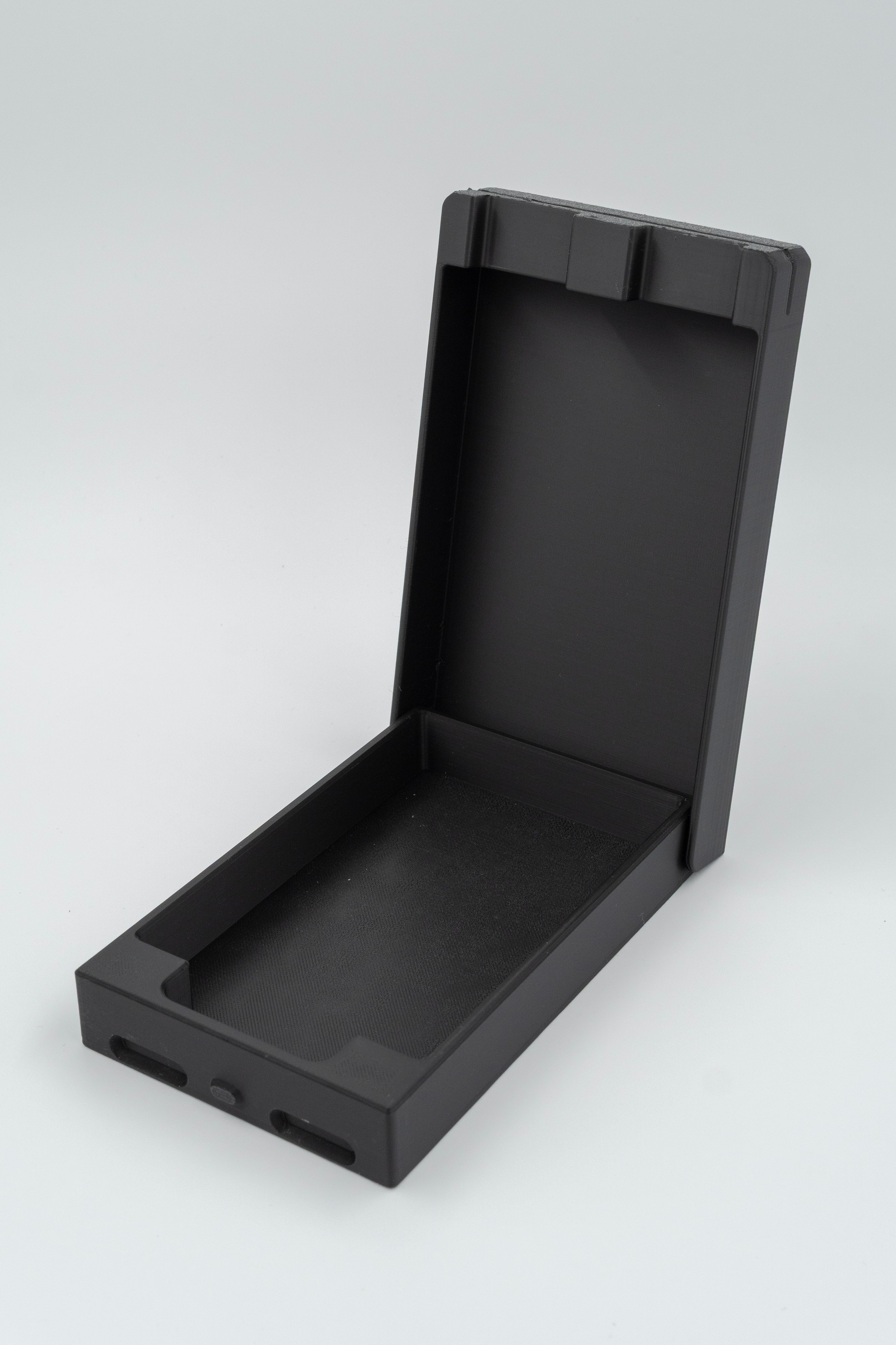 Fekete történetek társasjáték utazó doboz